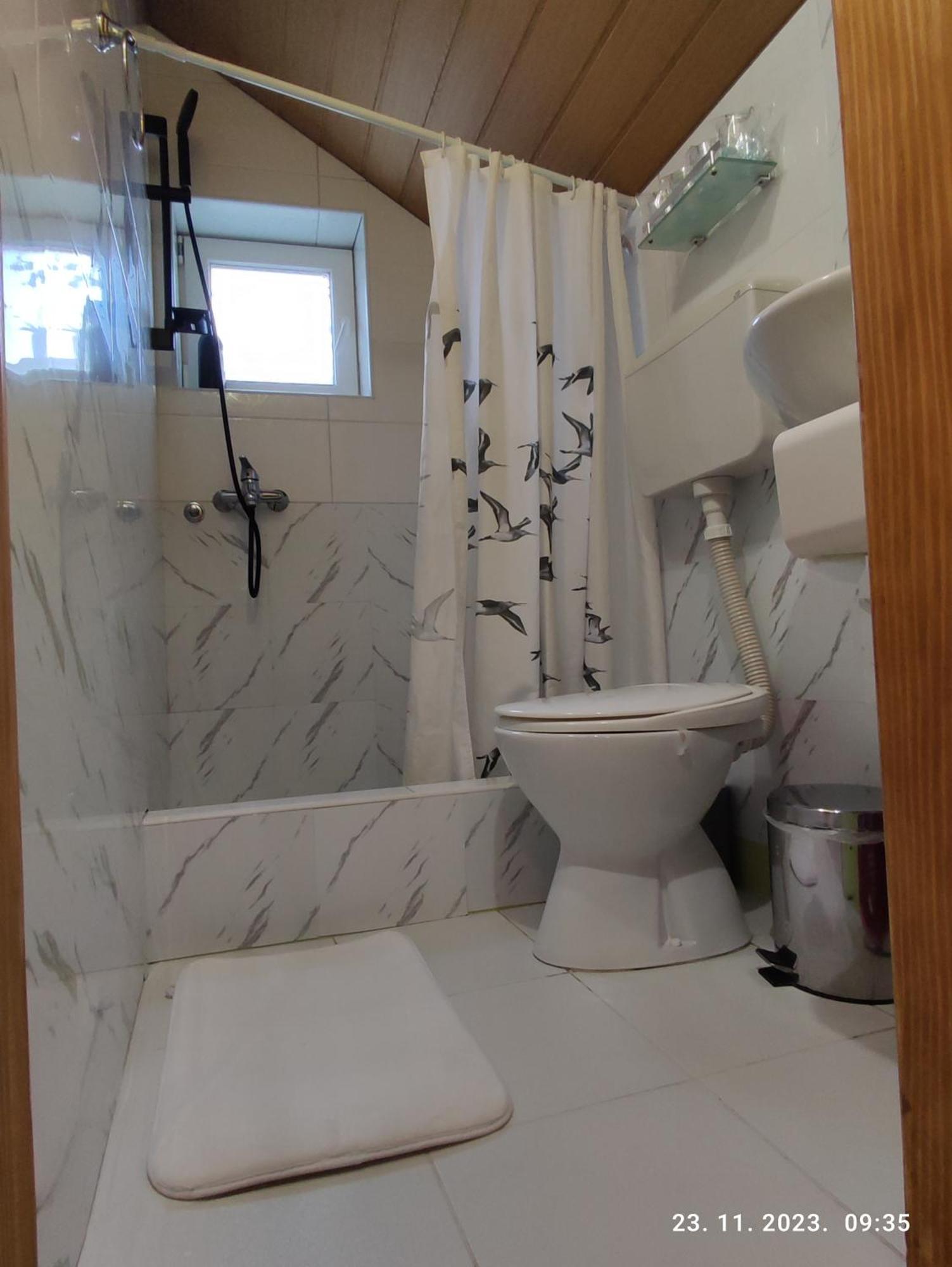Kuca Za Odmor Tina Apartment Tounj Exterior photo